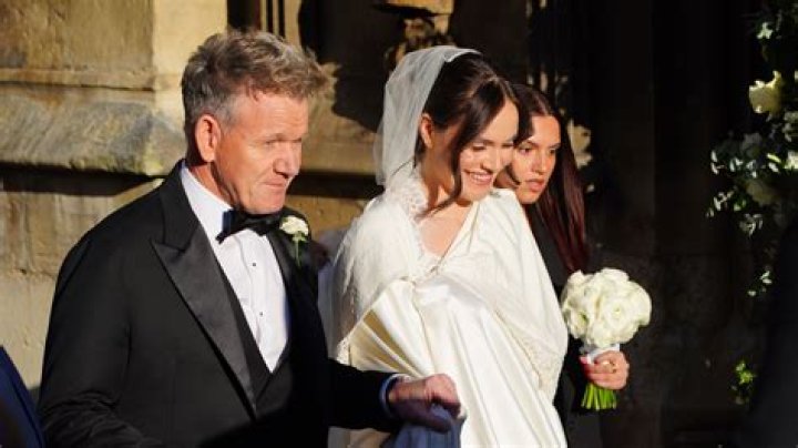 Did Holly and Dolor break up?