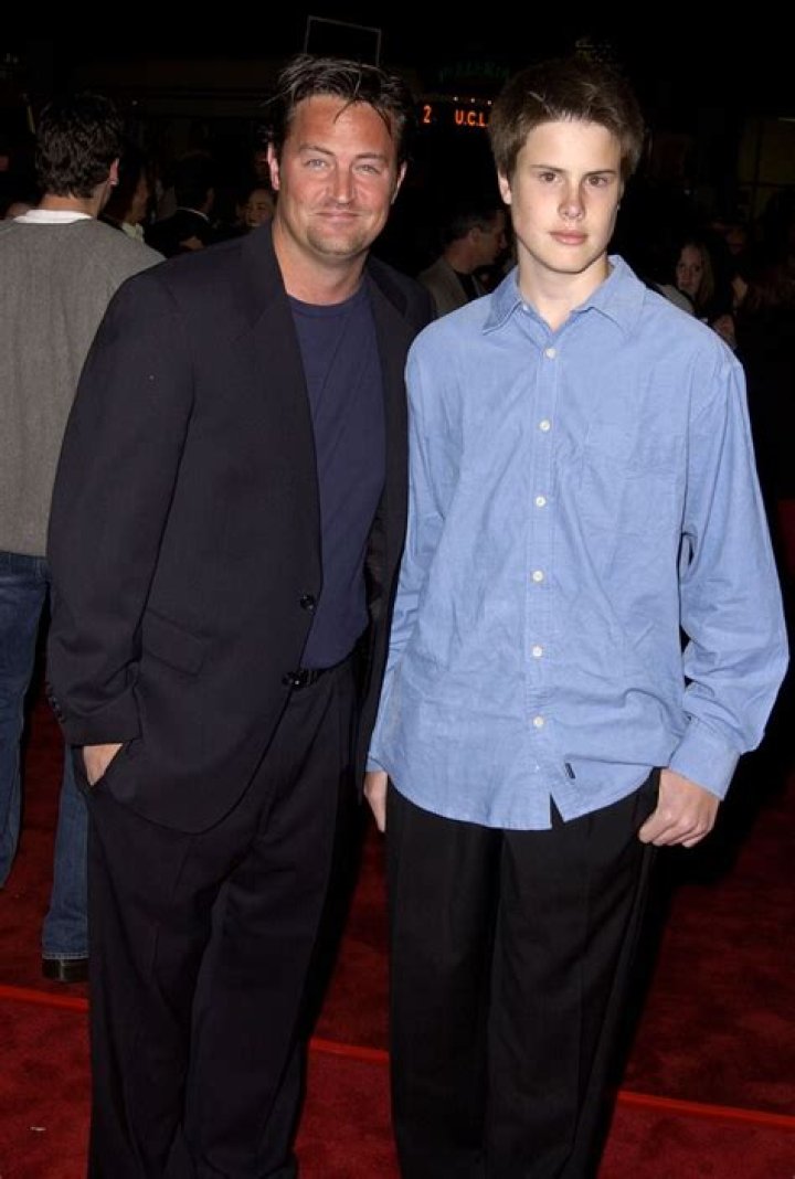 Does Matthew Perry have kids?