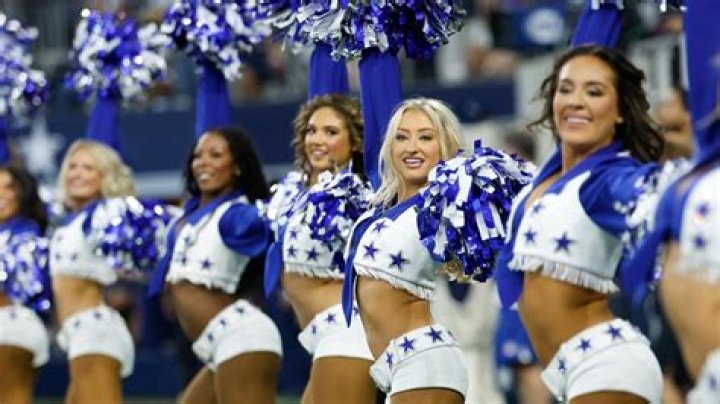 How long can someone be a Dallas Cowboy cheerleader?