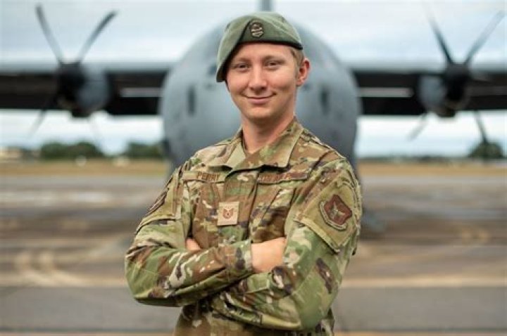 How long is Air Force SERE?